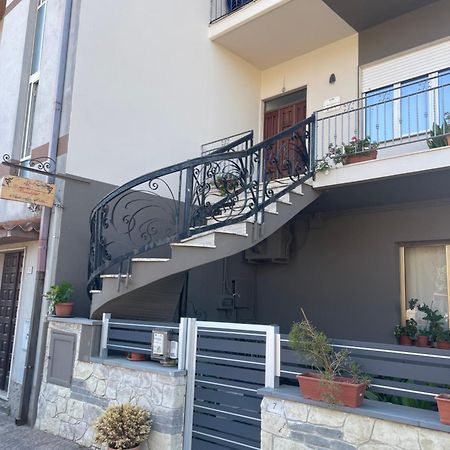B&B Da Antonella Samugheo Екстериор снимка